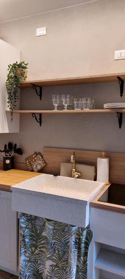 산펠리체델바나코 Antica Dimora 아파트 외부 사진
